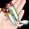 7 perche de crochet de plume des couleurs 8CM/10.50G, attrait dur en plastique de pêche de bouton-pression d'amorce de poisson-chat
